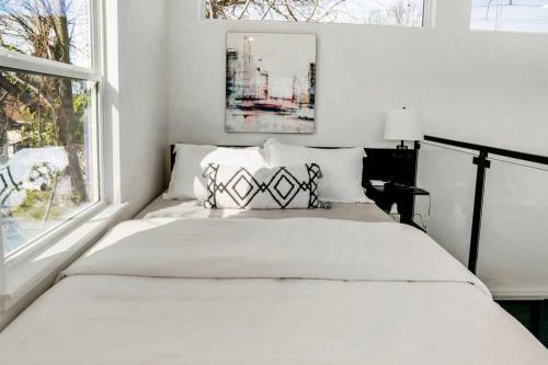 Quantum Tiny Loft At East End Revitalized