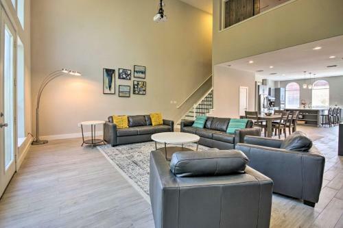 Upscale Eado Townhome - Walk To Bbva And Local Bars!