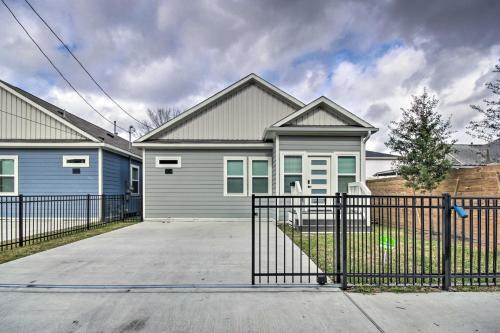 Modern Houston Home 3 Mi To Downtown Attractions!