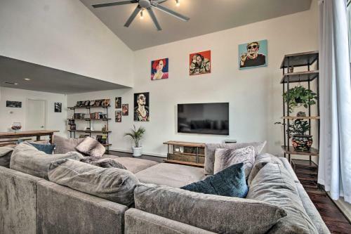 Urban Houston Escape With Grill Less Than 1 Mi To Bbva!