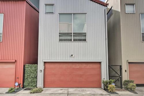 Urban Houston Escape With Grill Less Than 1 Mi To Bbva!