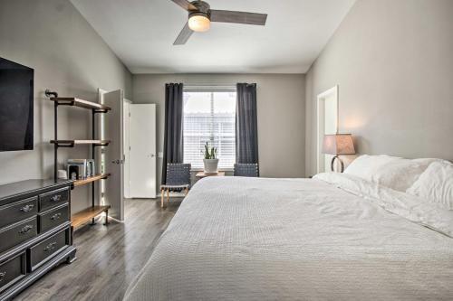 Urban Houston Escape With Grill Less Than 1 Mi To Bbva!
