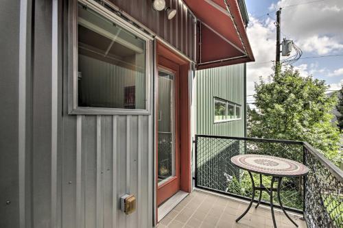 Urban Houston Escape With Grill Less Than 1 Mi To Bbva!