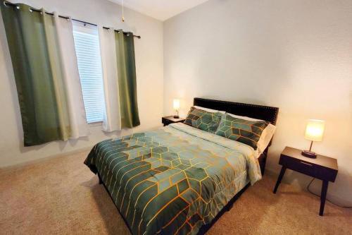 *luxury 3 Bedroom Apartment By Galleria*