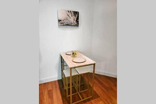 *luxury 3 Bedroom Apartment By Galleria*