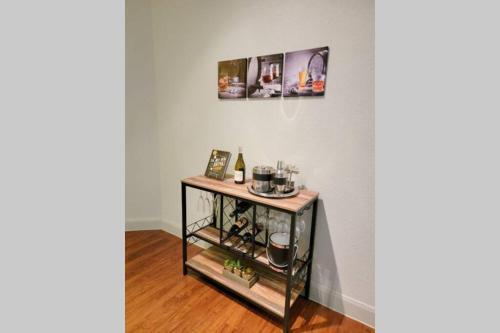 *luxury 3 Bedroom Apartment By Galleria*