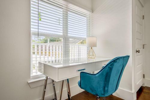 Universal Apartment At East Downtown