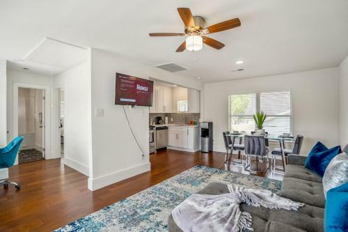 Universal Apartment At East Downtown