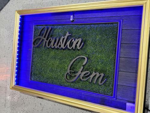 1976 Houstongem Luminous Pool & Hottub Sleeps11
