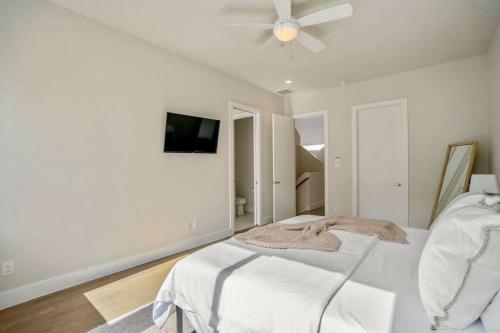 Ethereal Rooftop Retreat @ Midtown/eado