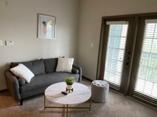 Central Houston- Lovely Apartment