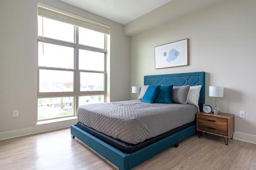 Buffalo Bayou Apartments By Barsala