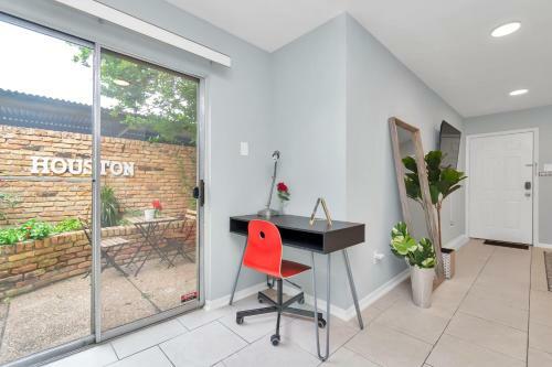 Apartamento Charming 2bed Condo - Patio & Covered Parking