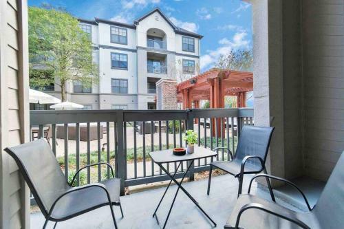 Apartamento Luxurious & Comfy 2 Bdr Apt With Gym
