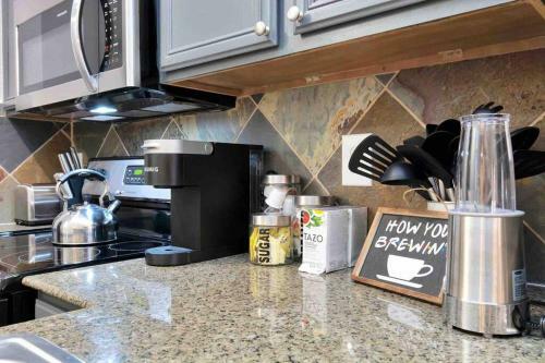 Apartamento Luxurious & Comfy 2 Bdr Apt With Gym