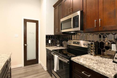 Apartamento Your Upscale Modern Urban Adobe - Med Ctr - Unit 6
