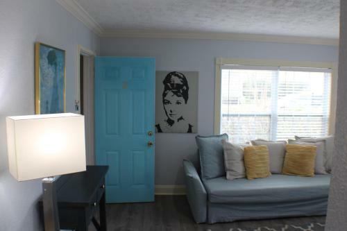 Apartamento Montrose Hist Dist - Charmazure 2 Br/1ba Apt W W/d