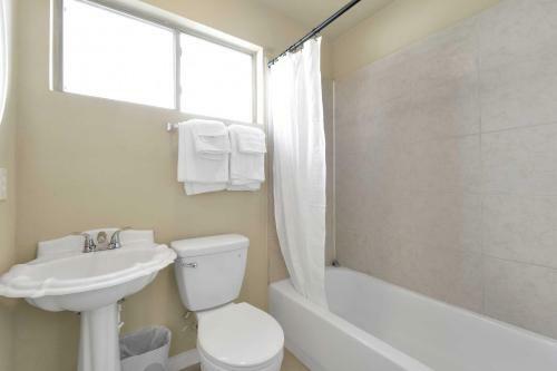 Houston Retreat With Office Less Than 17 Mi To Midtown!