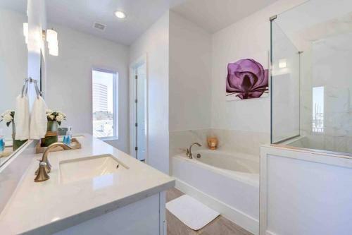 Villa Luxury 3-bed Galleria Area Townhouse