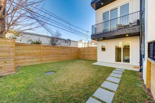 Villa Luxury 3-bed Galleria Area Townhouse