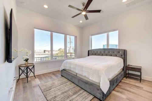 Villa Luxury 3-bed Galleria Area Townhouse
