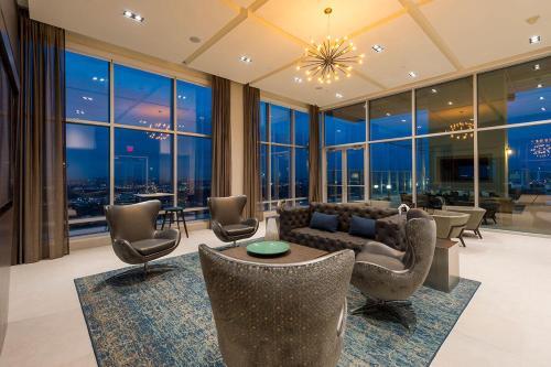 Chic 2 Bedroom Apartment In Houston By Stay Gia