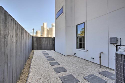 Luxe And Upscale Retreat Less Than 2 Mi To Dtwn Houston