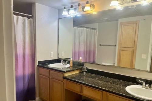 Cozy And Spacious One Bedroom Apartment.