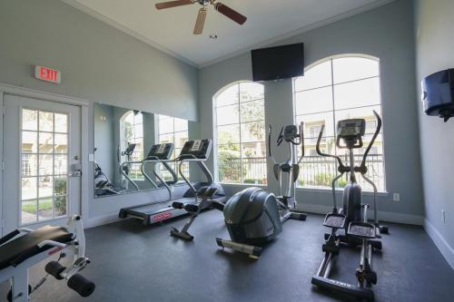 Wanderjaunt - The Place At Greenway Apartments