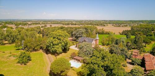 Domaine Du Buc , Les G�tes De Prestige