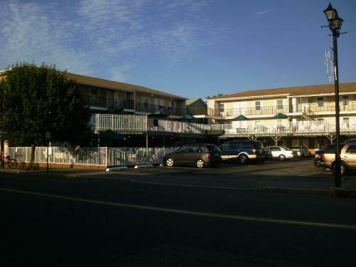 Sunrise Motel