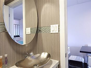 Hotel Periwinkle Inn