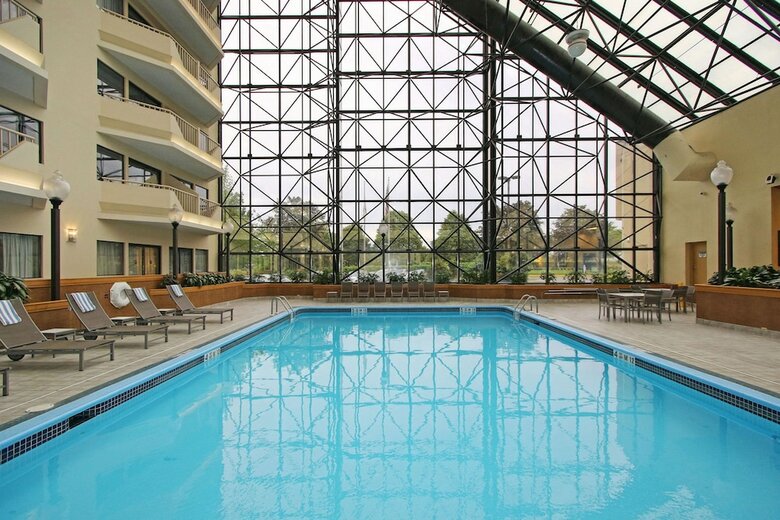 Hotel Doubletree By Hilton Newark