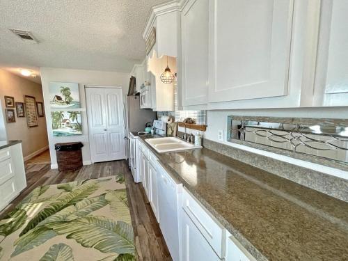 Beach House On The Bay Home