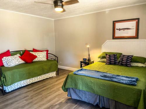 Hotel Reel Inn And Lodge
