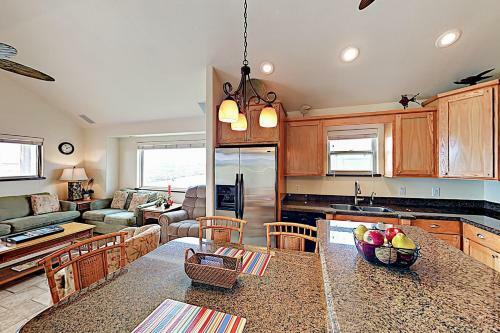 Long Island Village 618 Sand Dollar Dr