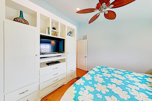 Long Island Village 233 Conch Dr