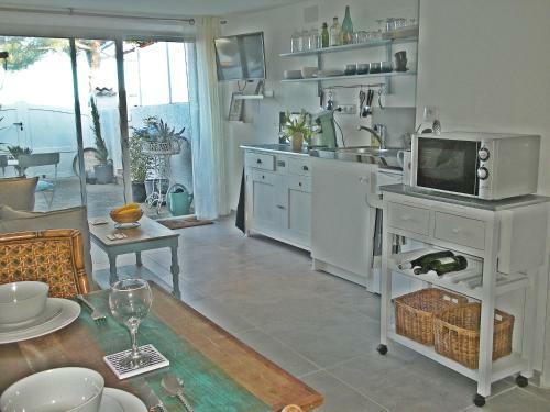 Apartamento Studio Du Lac - Waterfront Accommodation For 2 With Private Jacuzzi