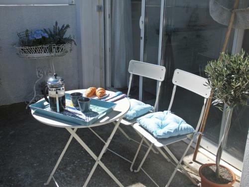 Apartamento Studio Du Lac - Waterfront Accommodation For 2 With Private Jacuzzi