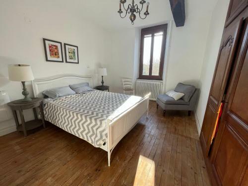 Beautiful 5-bed House In Maubourguet With Pool