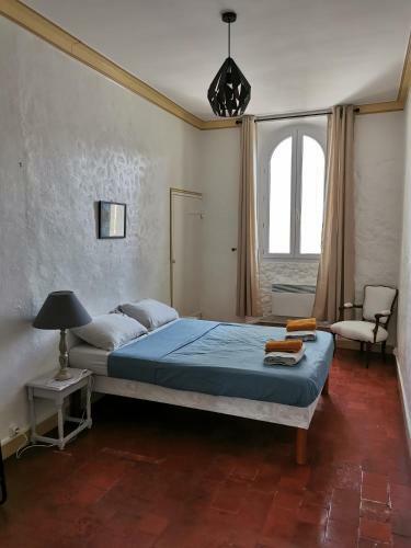 Mas C�t� Cour