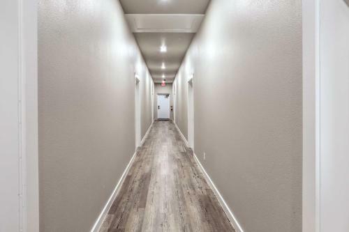 Bright San Marcos Apartment With Ideal Location