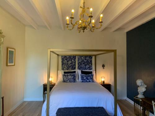Beautiful 2-bed Manor House Gite In Mauprevoir