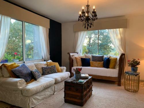 Beautiful 2-bed Manor House Gite In Mauprevoir