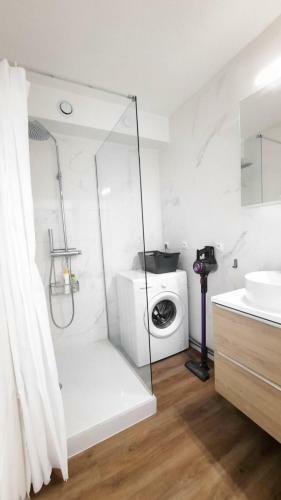 Apartamento Studio With Balcony Facing The Port