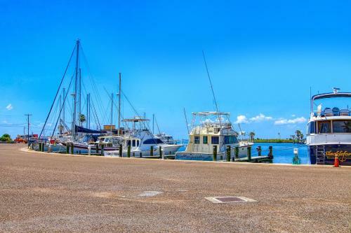 Downtown Beach Haven