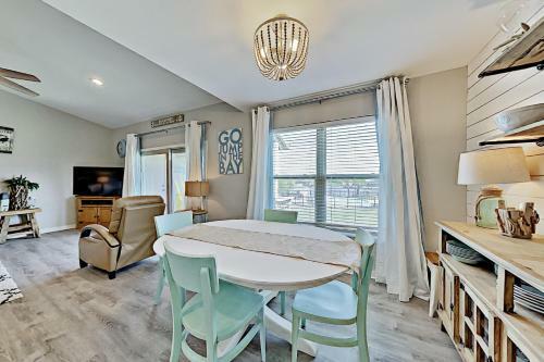 Bayhouse Condos 2410