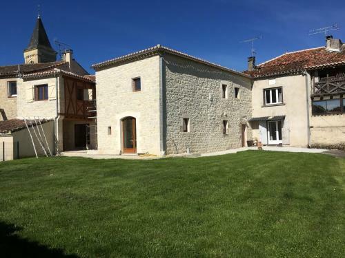 Maison De L Artiste Peintre Bernard