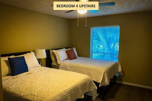 Pool House, Outdoor Kitchen, 25 Mins From Downtown - Penton