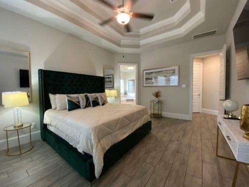 Staycation! In Fabulous Spring,tx 5bd/3.5bth Pool!